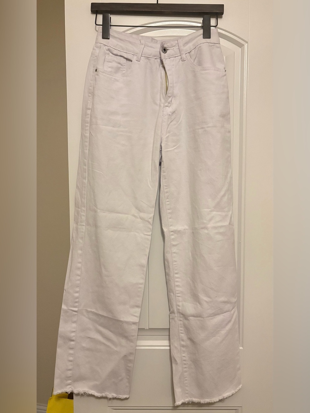 SHEIN White Straight-Leg Women's Jeans